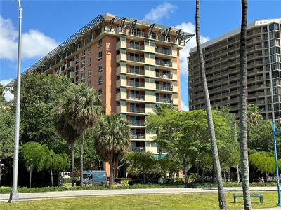 206 - 2951 S Bayshore Dr, Condo with 1 bedrooms, 1 bathrooms and null parking in Miami FL | Image 1