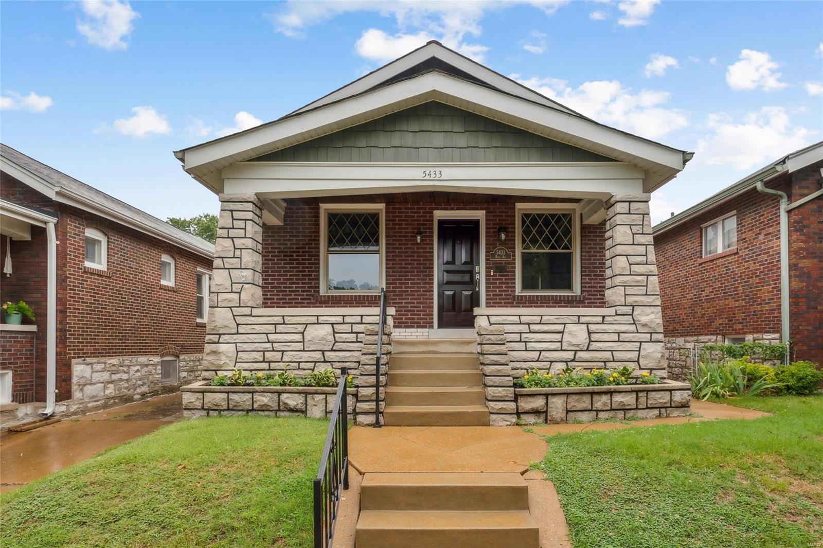 Rosa Ave, Saint Louis, MO 63109