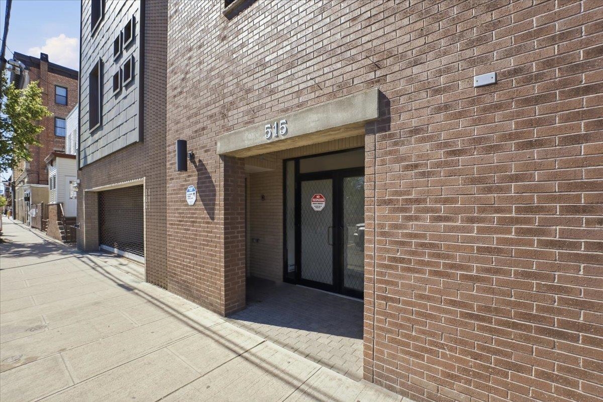 Residential Lease in Union City 3