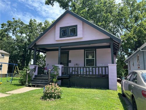 2021 Spruce Ave, Kansas City, MO, 64127-3421 | Card Image
