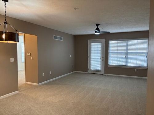 22-4303 Inverness St, Dexter, MI, 48130-1461 | Card Image