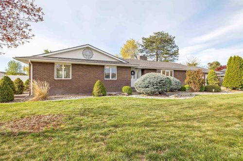 2090 Filer Ave E, Twin Falls, ID, 83301-4365 | Card Image