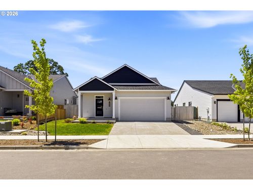 713 Tigerlily St, Silverton, OR, 97381 | Card Image
