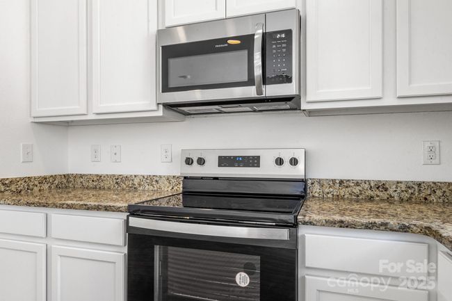 2005 Amos Oaks Ln, House other with 3 bedrooms, 3 bathrooms and null parking in Charlotte NC | Image 14