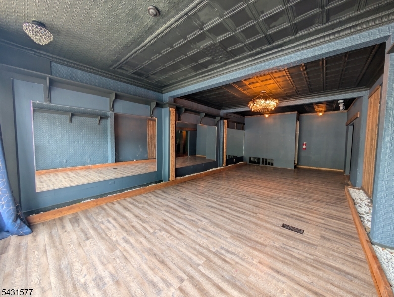 Commercial Lease in Boonton Town 5