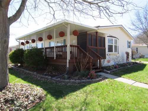 78 Periwinkle Dr, Olmsted Twp, OH, 44138-3000 | Card Image