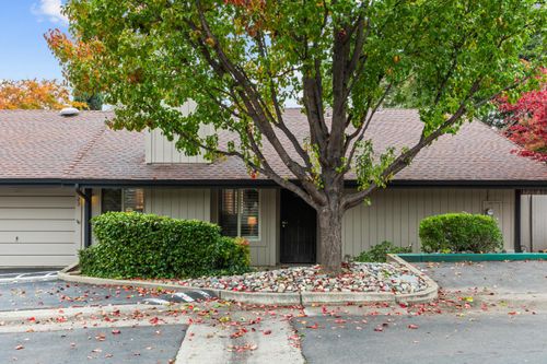 5523 Sequoia Circle, Citrus Heights, CA, 95610 | Card Image