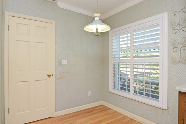 Eat In Kitchen Area | Image 26