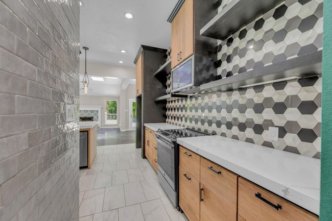 177 Billingsley Hts, House other with 4 bedrooms, 3 bathrooms and 6 parking in Cedar Creek TX | Image 15