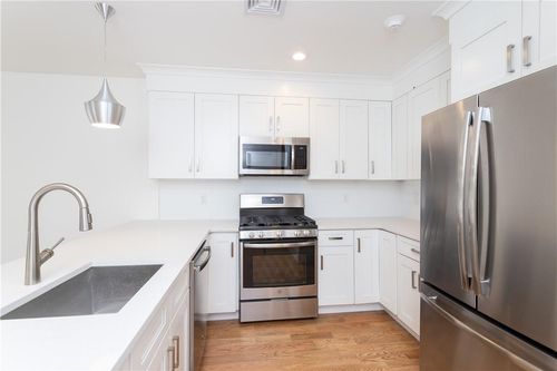 apt-14-121 Fisher Ave, White Plains, NY, 10606-2366 | Card Image