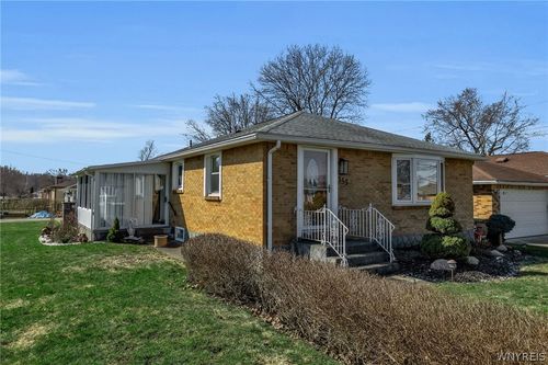 155 Angelacrest Ln, West Seneca, NY, 14224-3821 | Card Image