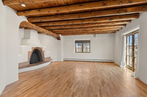 2347 Botulph Rd, Santa Fe, NM, 87505-5704 | Card Image