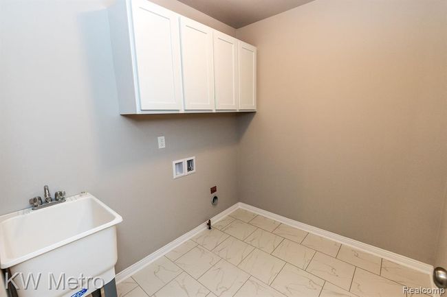 Chestnut First Floor Laundry Room | Image 21