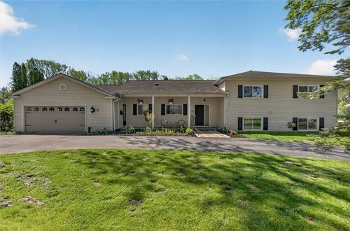 41 Country Club Dr, Rochester, NY, 14618-3757 | Card Image