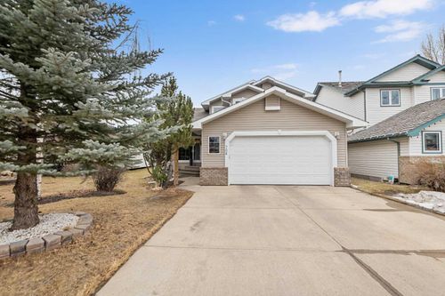 704 Woodside Dr Nw, Airdrie, AB, T4B2G9 | Card Image