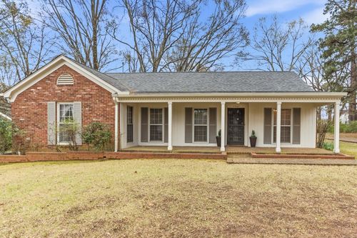 7527 Parker Cir, Germantown, TN, 38138-2813 | Card Image