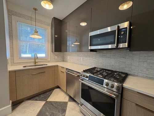 2-15 Lanark Rd, Brookline, MA, 02445-1807 | Card Image