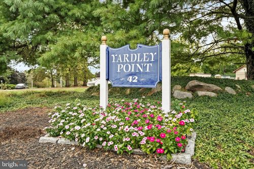 apt-316-42 W College Ave, YARDLEY, PA, 19067-1553 | Card Image