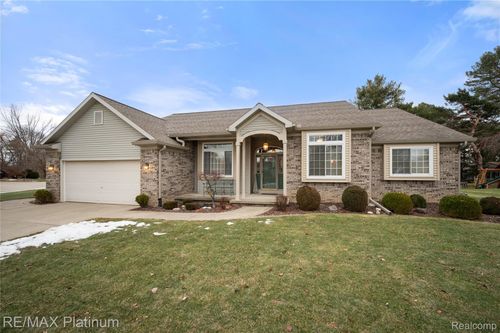2440 Torrey Grove Ct, Fenton, MI, 48430-9607 | Card Image
