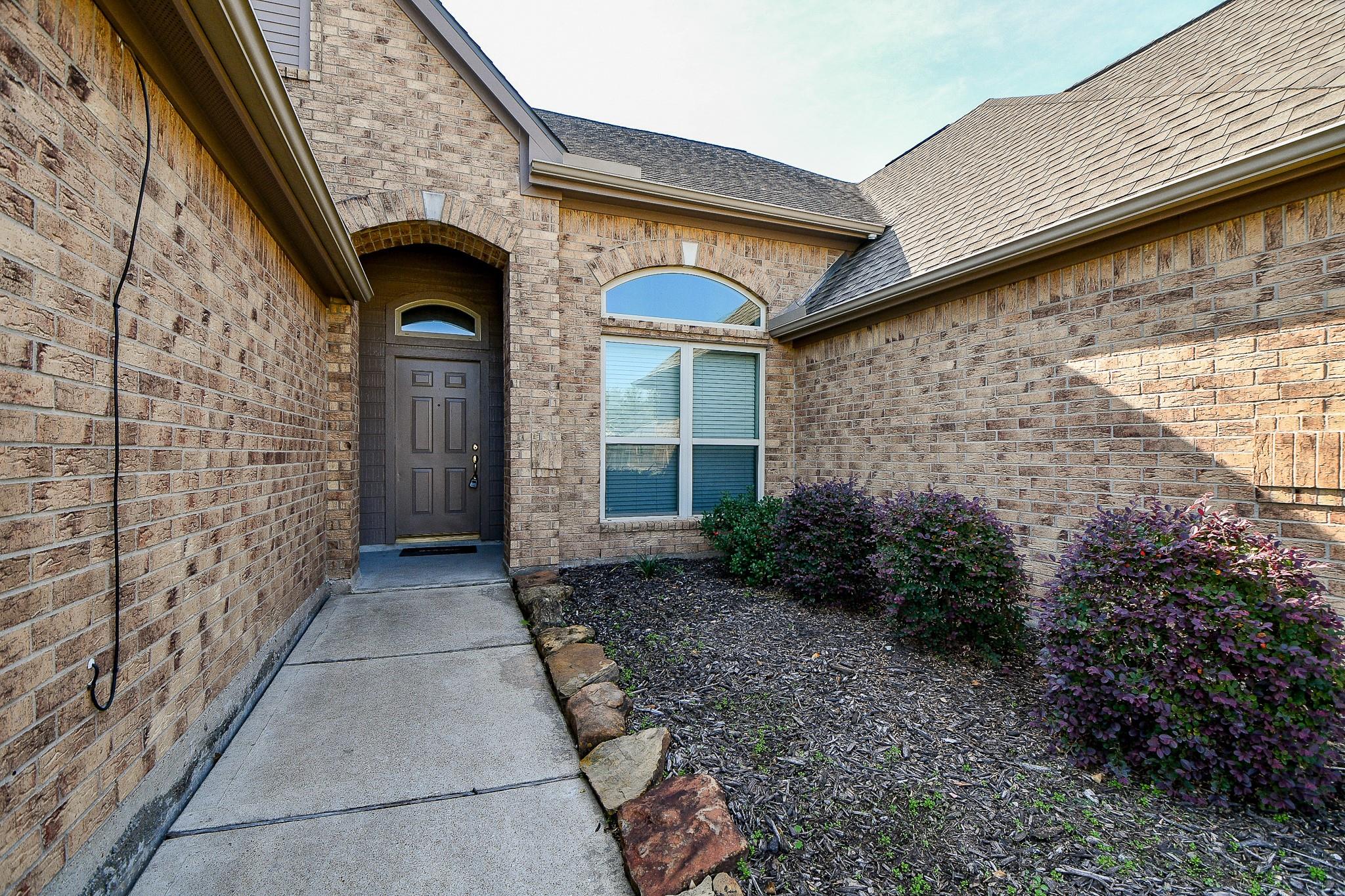 Residential Lease in Pearland 2