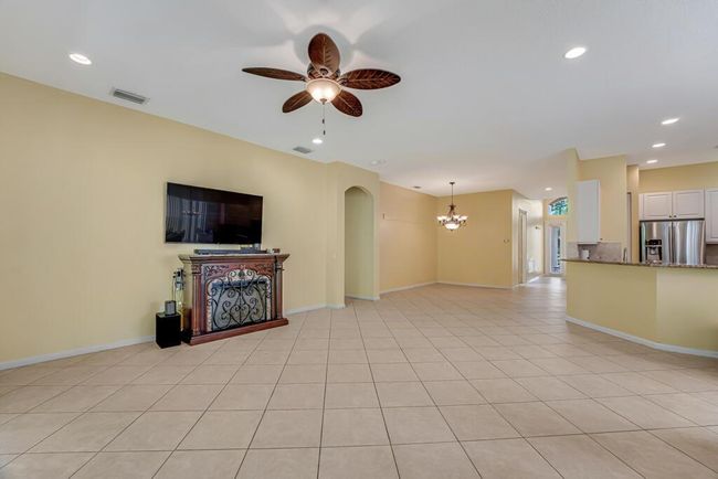 7562 Starfish Reef Ln, House other with 3 bedrooms, 2 bathrooms and null parking in Lake Worth FL | Image 57