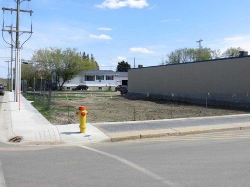 10217 101 St, Lac La Biche, AB, T0A3Z0 | Card Image