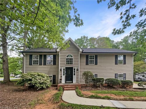 625 Widaustin Dr, Winston Salem, NC, 27127-9111 | Card Image
