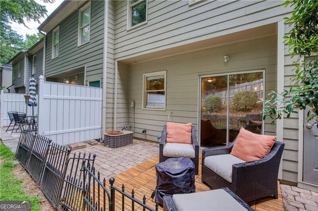 1264 Harris Commons Pl, Townhouse with 2 bedrooms, 3 bathrooms and 2 parking in Roswell GA | Image 41