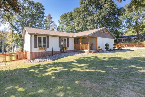 105 Wedgewood Dr, Anderson, SC, 29621-1438 | Card Image