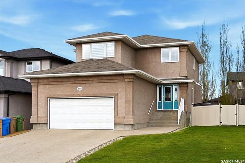 8034 Fairways Dr West, Regina, SK, S4Y0A5 | Card Image
