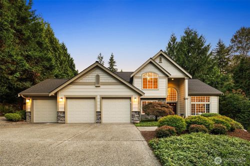 28637 Ne 63rd Way, Carnation, WA, 98014-9512 | Card Image