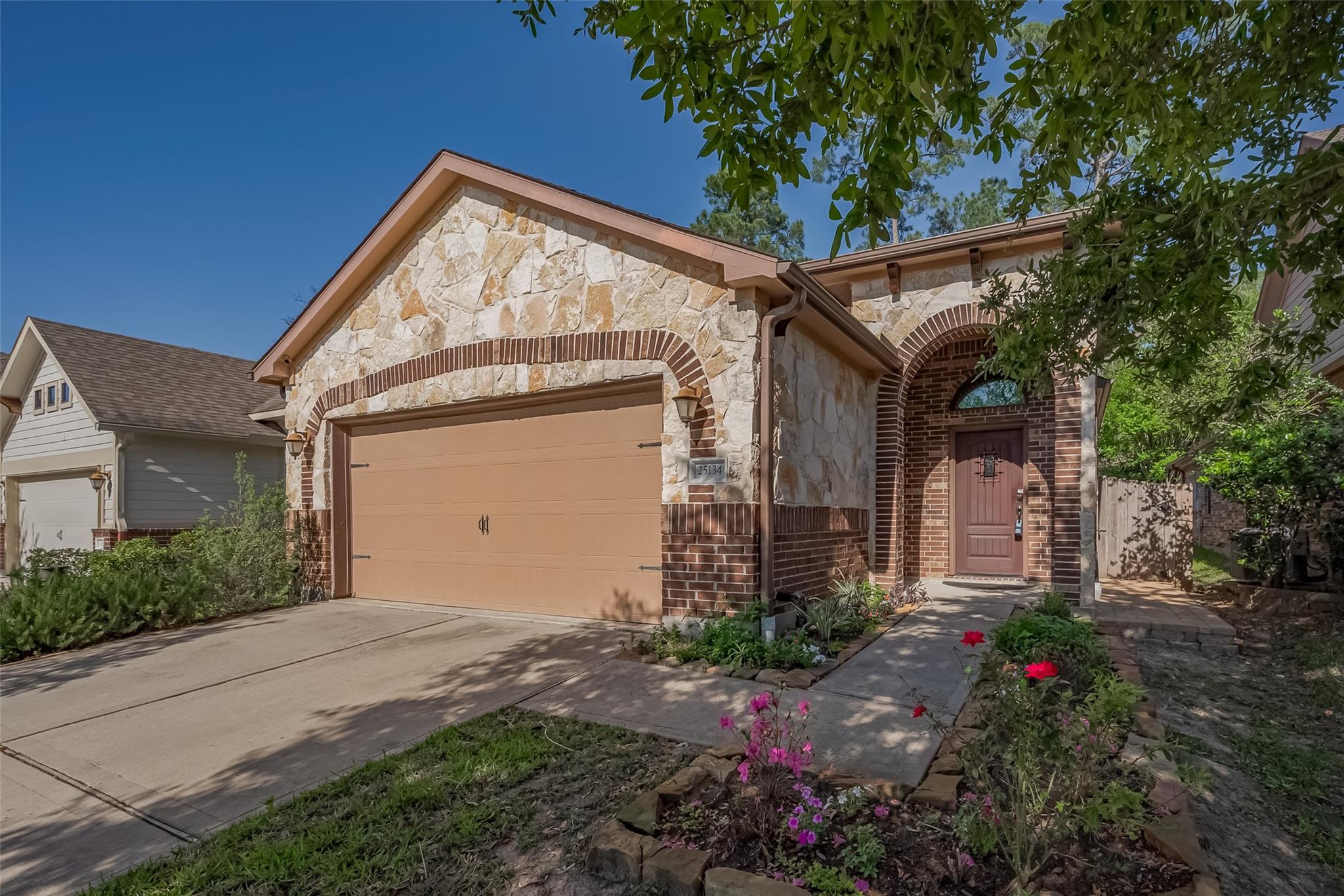 Residential Lease in Spring 4
