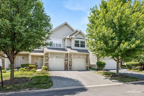 0-8145 Sierra Woods Ln, Carpentersville, IL, 60110-3390 | Card Image