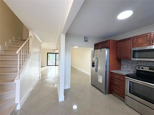 1606-1606 Nw 90th Way, Pembroke Pines, FL, 33024-4653 | Card Image