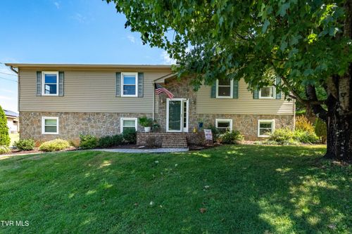 135 Heather Ln, Johnson City, TN, 37601-5350 | Card Image
