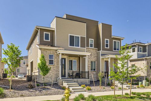 24374 E 42nd Ave, Aurora, CO, 80019-2970 | Card Image
