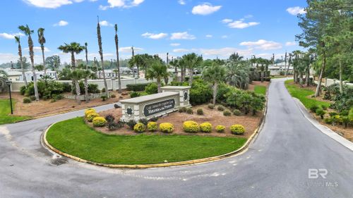 28210 Migratory Way, Elberta, AL, 36530-4421 | Card Image