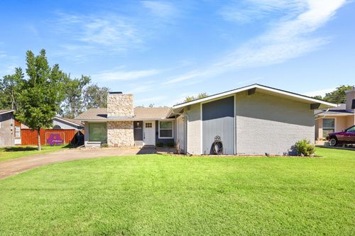 3439 High Mesa Dr, Dallas, TX, 75234-7941 | Card Image