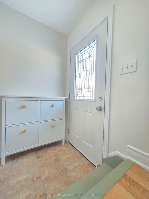 2nd-floor-341 Queensville Side Rd, Holland Landing, ON, L9N0E9 | Card Image