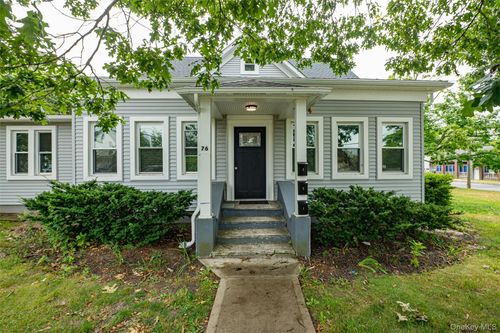 76 Amity St, Patchogue, NY, 11772-3588 | Card Image