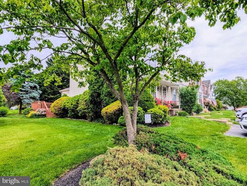 21 Eusden Dr, ASTON, PA, 19014-1240 | Card Image