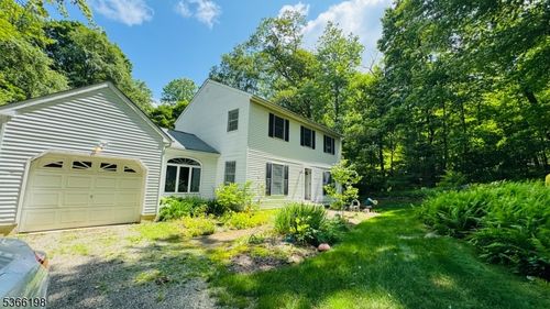 34 Gould Rd, Newfoundland, NJ, 07435-1703 | Card Image