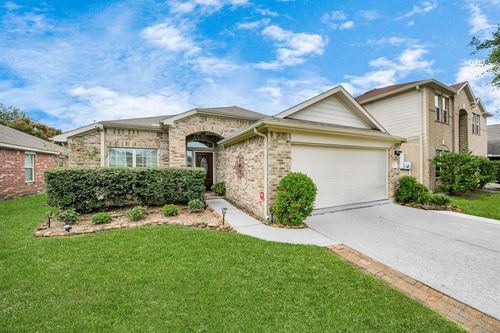 2122 Mossey Creek Dr, Deer Park, TX, 77536-4669 | Card Image