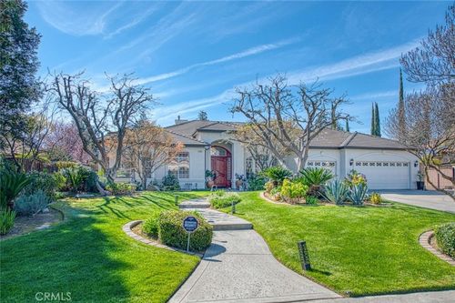 12437 N Via Tuscania Ave, Clovis, CA, 93619-8382 | Card Image