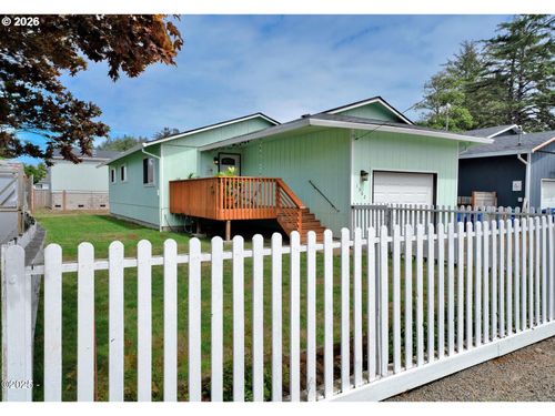 1302 Sw 63rd St, Lincoln City, OR, 97367-1105 | Card Image