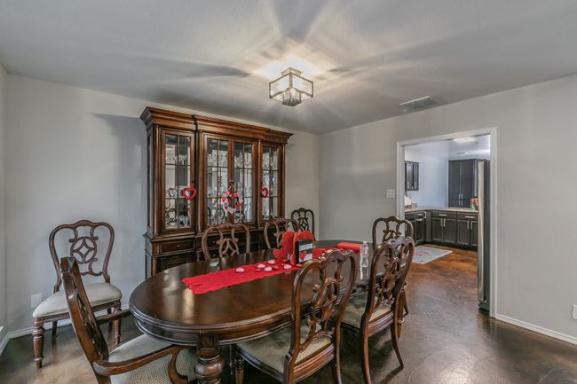 Unit 4904 View of dining space | Image 27