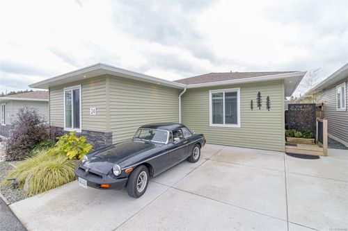 24-7650 Qwuc Chus Lane, Central Saanich, BC, V8M0B4 | Card Image