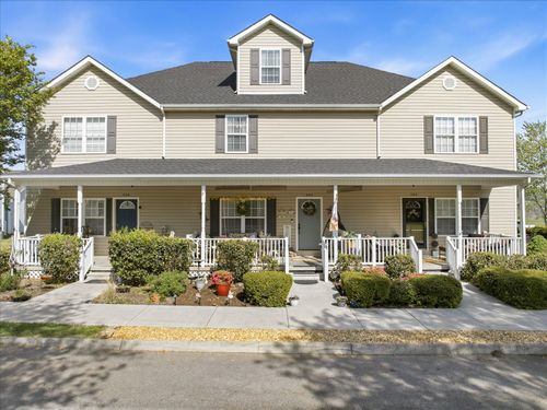 404 Ashbury Cir, Sweetwater, TN, 37874-2340 | Card Image
