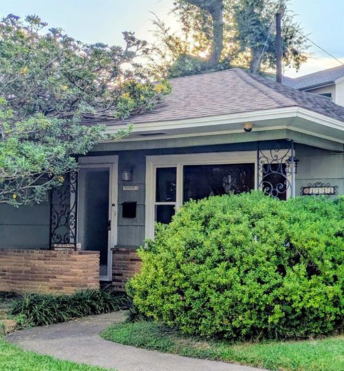 1111 Woodhill Rd, Houston, TX, 77008-6316 | Card Image