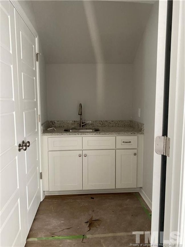 606 N Dickson St, House detached with 3 bedrooms, 3 bathrooms and null parking in Raeford NC | Image 13